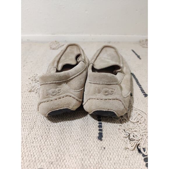 UGG Cream Buttery Leather Squared Toe Women's Slip on Loafer Moccasins Size 9 - Picture 7 of 10